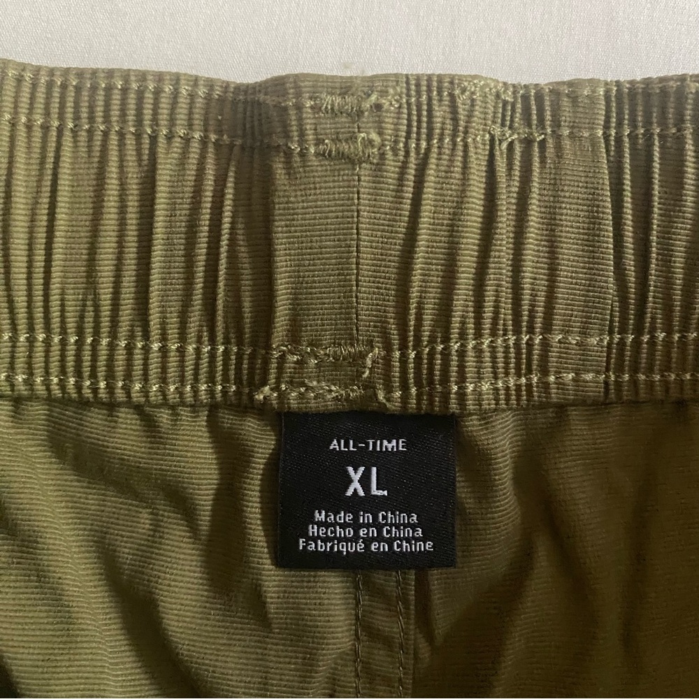 RVCA Civic 2 Hybrid Shorts Mens XL Green Belted Zip Pocket Athletic Hiking NEW - Picture 7 of 15